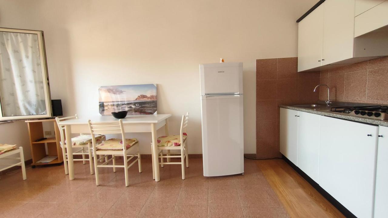 Oasy4 Appartement Villasimius Buitenkant foto