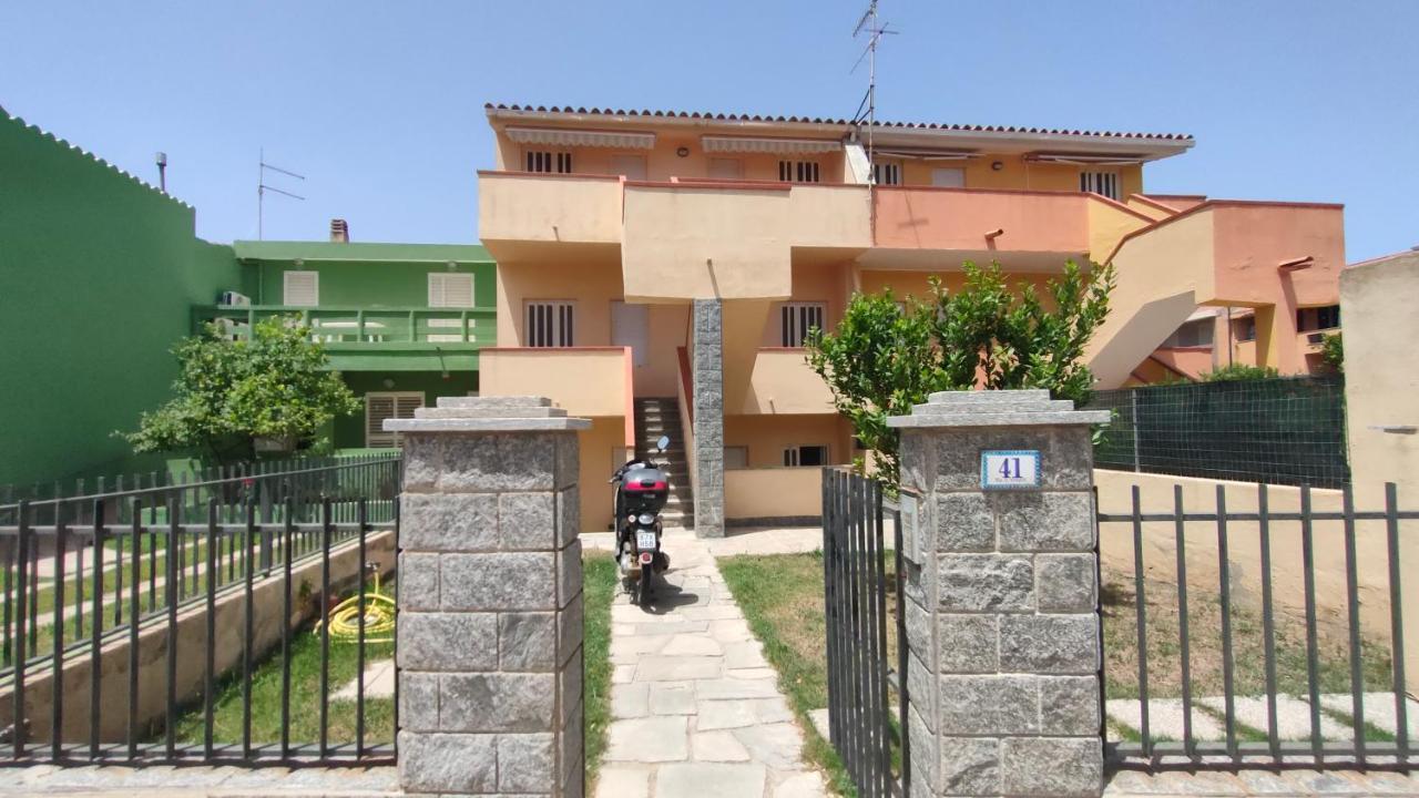 Oasy4 Appartement Villasimius Buitenkant foto